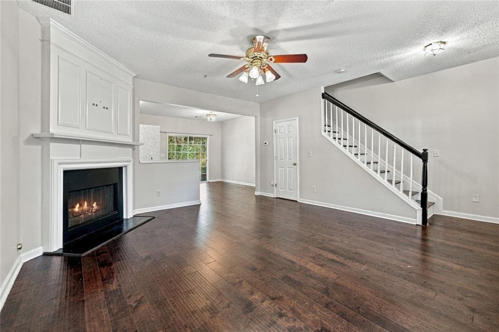 2 bedroom, 3 bathroom, 1,218 sq ft townhouse for sale at 2290 Whitestone Place, Alpharetta, GA 30005 — photo 6