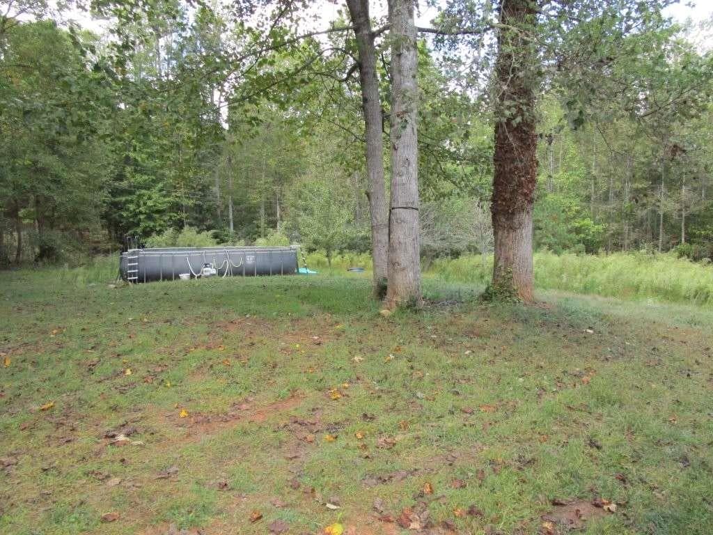 3 bedroom, 3 bathroom, 1,456 sq ft single family residence for sale at 405 Chattahoochee Way, Cornelia, GA 30531 — photo 2