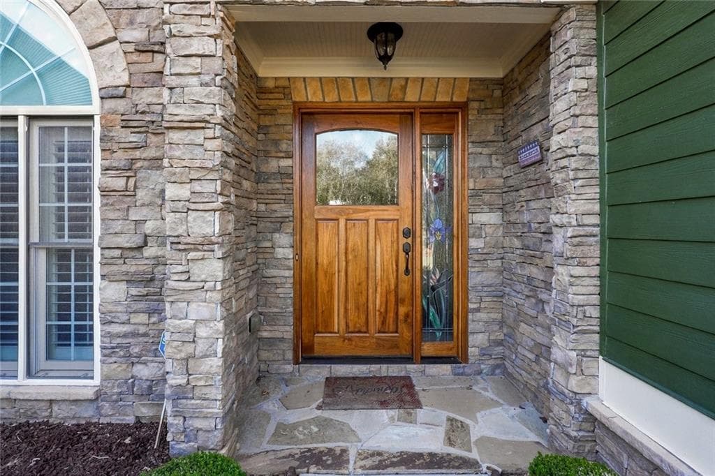 3 bedroom, 3 bathroom, 2,418 sq ft single family residence for sale at 9555 Old Preserve Trail, Ball Ground, GA 30107 — photo 3