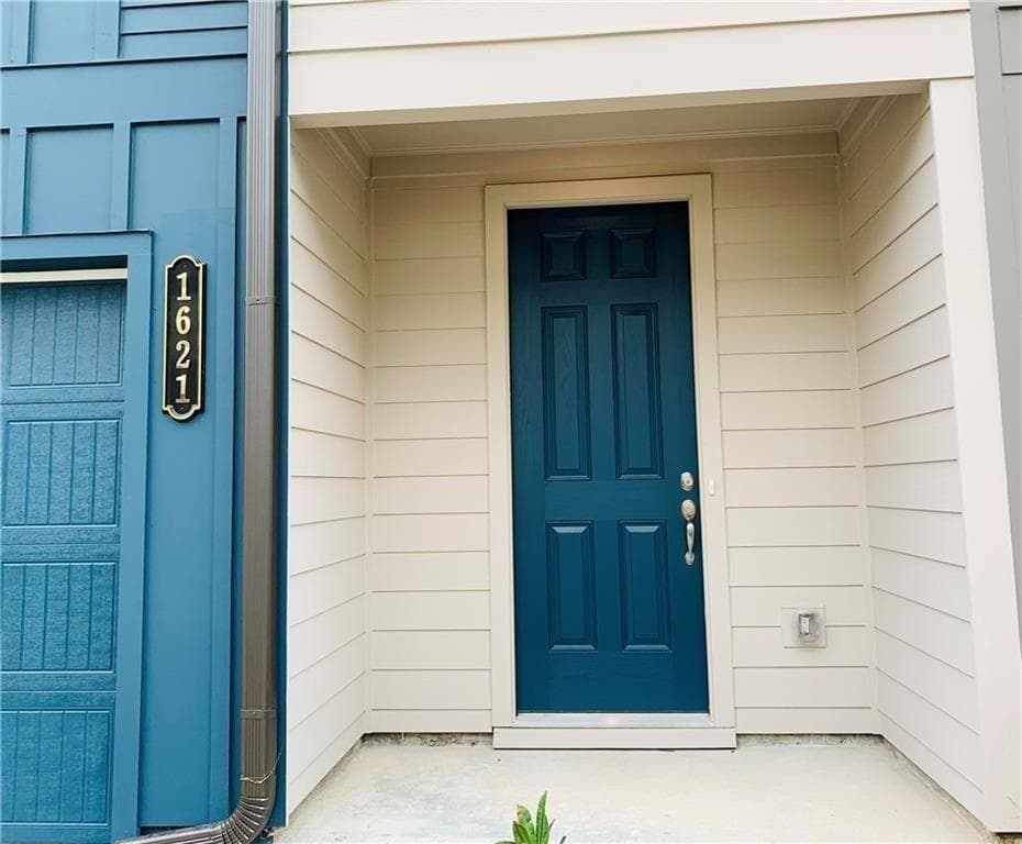 3 bedroom, 3 bathroom, 1,362 sq ft townhouse for rent at 1621 Gunnin Trace, Atlanta, GA 30318 for $2,700 a month — photo 3