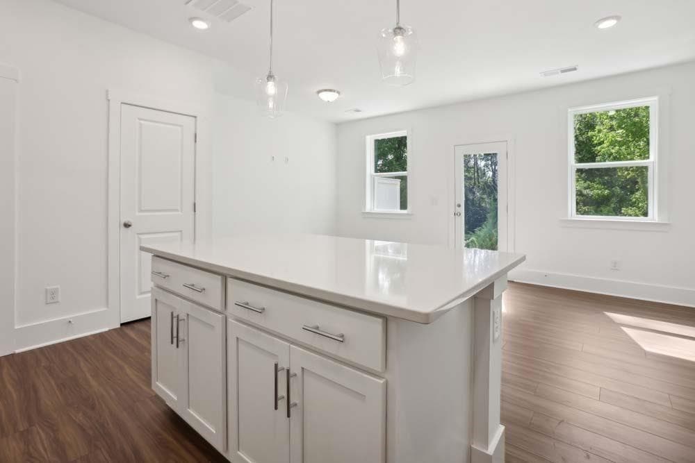 3 bedroom, 3 bathroom, 1,362 sq ft townhouse for rent at 1621 Gunnin Trace, Atlanta, GA 30318 for $2,700 a month — photo 6