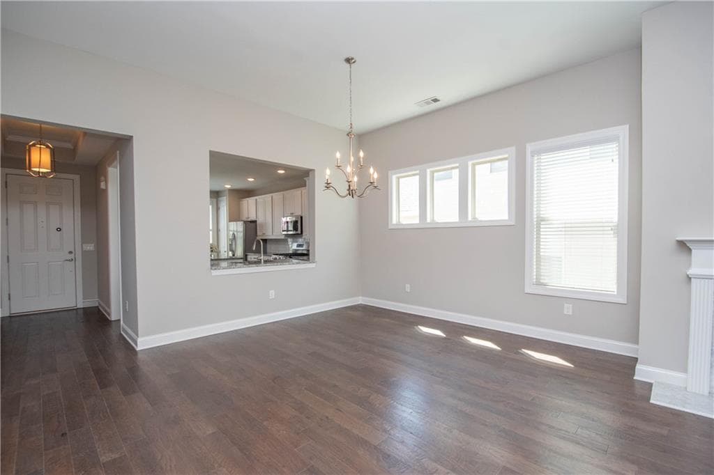 3 bedroom, 3 bathroom, 1,937 sq ft single family residence for sale at 245 Spruce Pine Circle, Peachtree City, GA 30269 — photo 9
