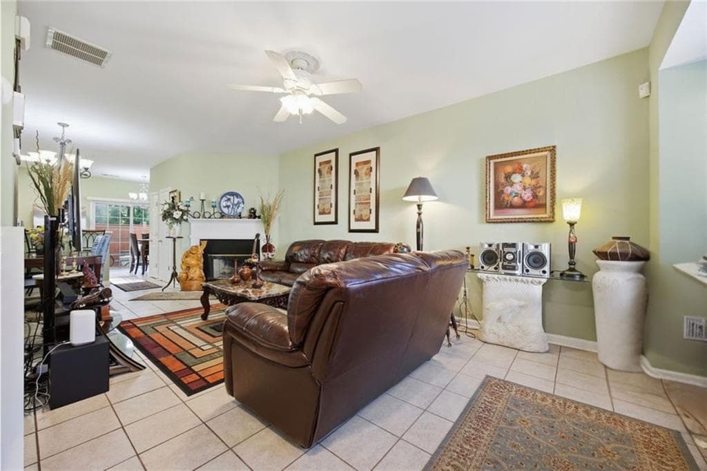 2 bedroom, 3 bathroom, 1,244 sq ft townhouse for sale at 990 Redwood Drive, Norcross, GA 30093 — photo 4
