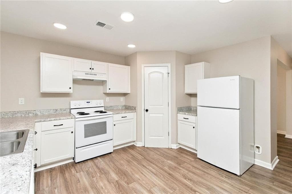 4 bedroom, 3 bathroom, 1,761 sq ft single family residence for sale at 769 Dove Tree Lane, Social Circle, GA 30025 — photo 7