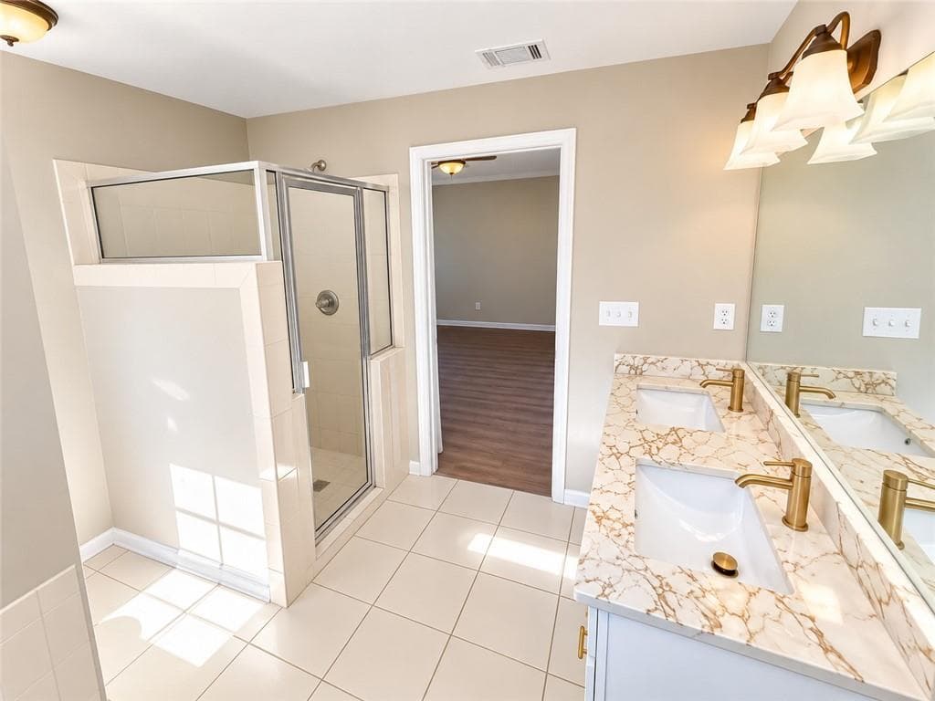 3 bedroom, 3 bathroom, 1,594 sq ft single family residence for sale at 762 Humphries Street, Atlanta, GA 30310 — photo 9