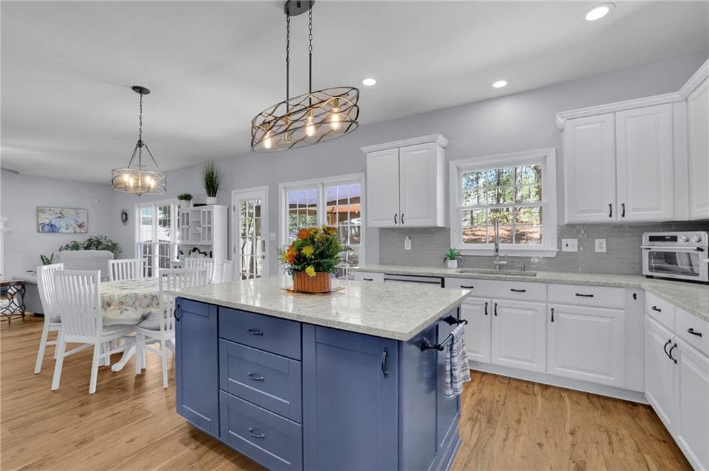 4 bedroom, 3 bathroom, 3,173 sq ft single family residence for sale at 5061 Tottenham Court, Suwanee, GA 30024 — photo 5