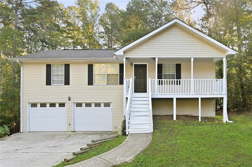 4 bedroom, 3 bathroom, 2,079 sq ft single family residence for sale at 6429 River Hill Drive, Flowery Branch, GA 30542 — photo 1 of 22