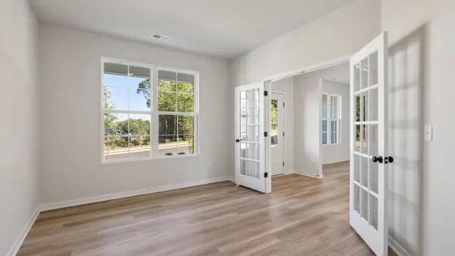 5 bedroom, 4 bathroom, 3,072 sq ft single family residence for sale at 3935 Silver Pine Trail, Cumming, GA 30028 — photo 5