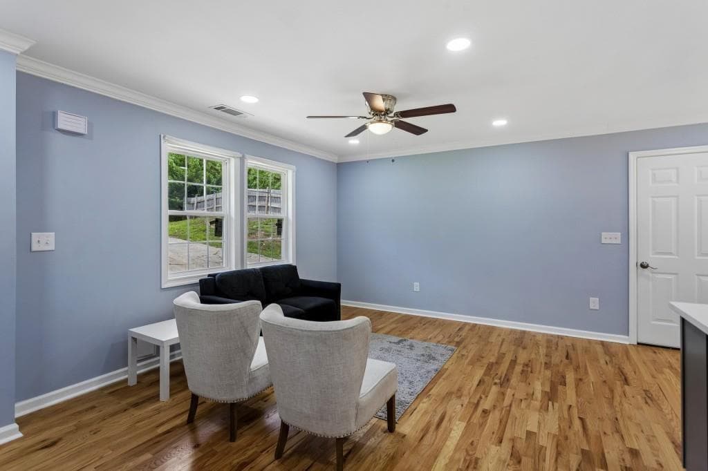 5 bedroom, 2 bathroom, 1,485 sq ft single family residence for sale at 371 Pine Valley Road, Mableton, GA 30126 — photo 2