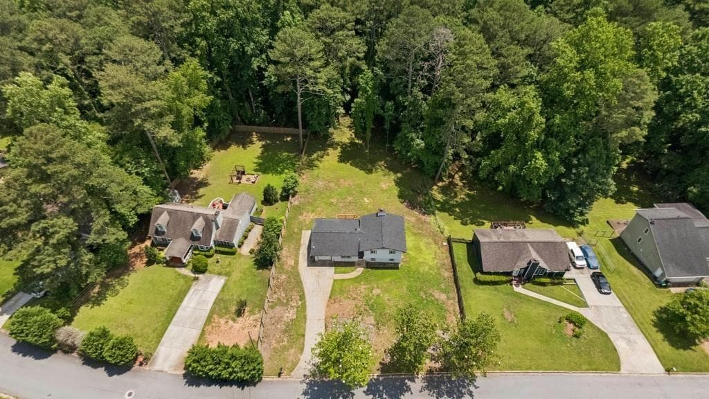 5 bedroom, 2 bathroom, 1,485 sq ft single family residence for sale at 371 Pine Valley Road, Mableton, GA 30126 — photo 6