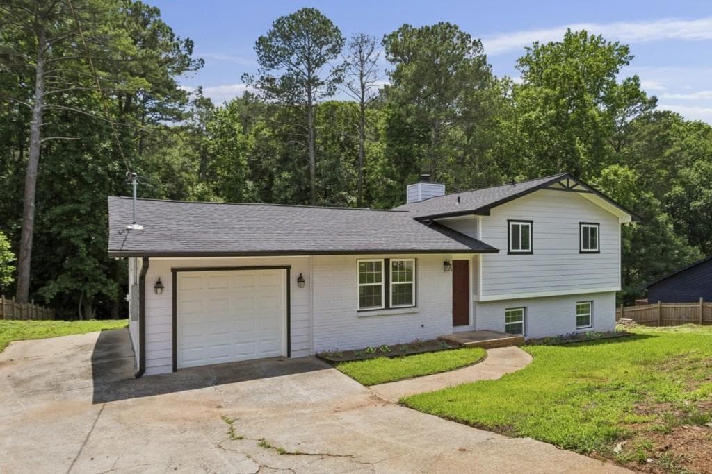 5 bedroom, 2 bathroom, 1,485 sq ft single family residence for sale at 371 Pine Valley Road, Mableton, GA 30126 — photo 7
