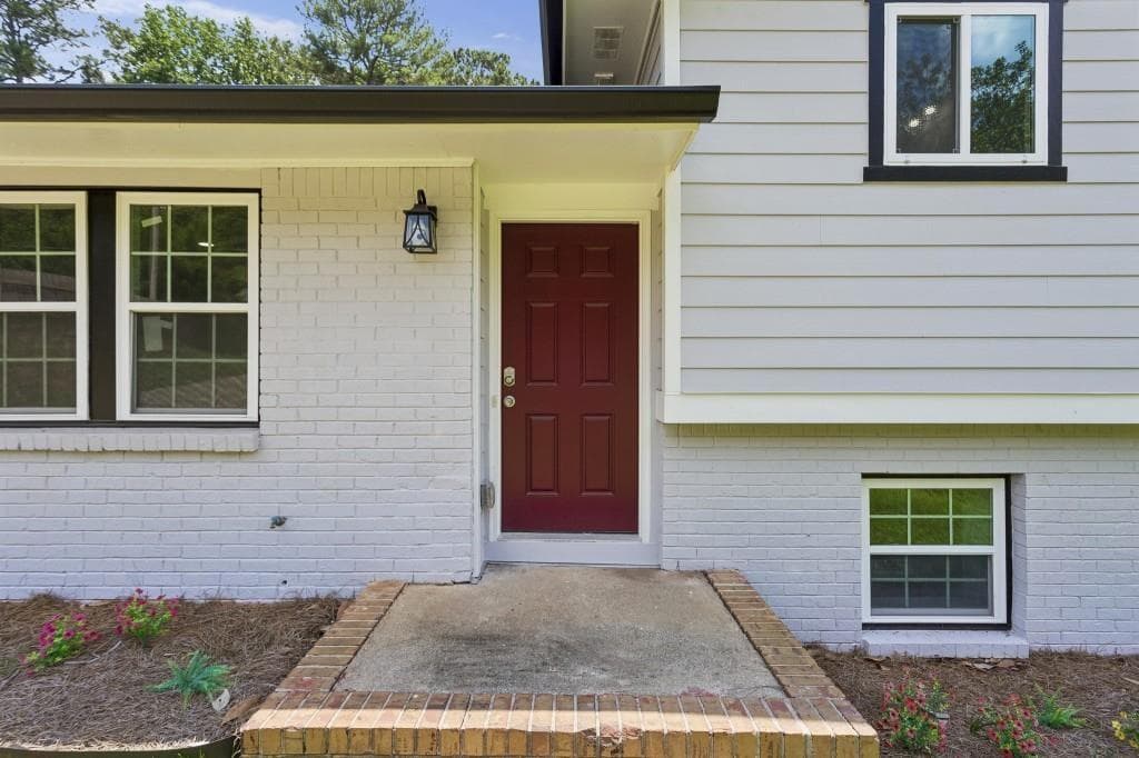5 bedroom, 2 bathroom, 1,485 sq ft single family residence for sale at 371 Pine Valley Road, Mableton, GA 30126 — photo 8