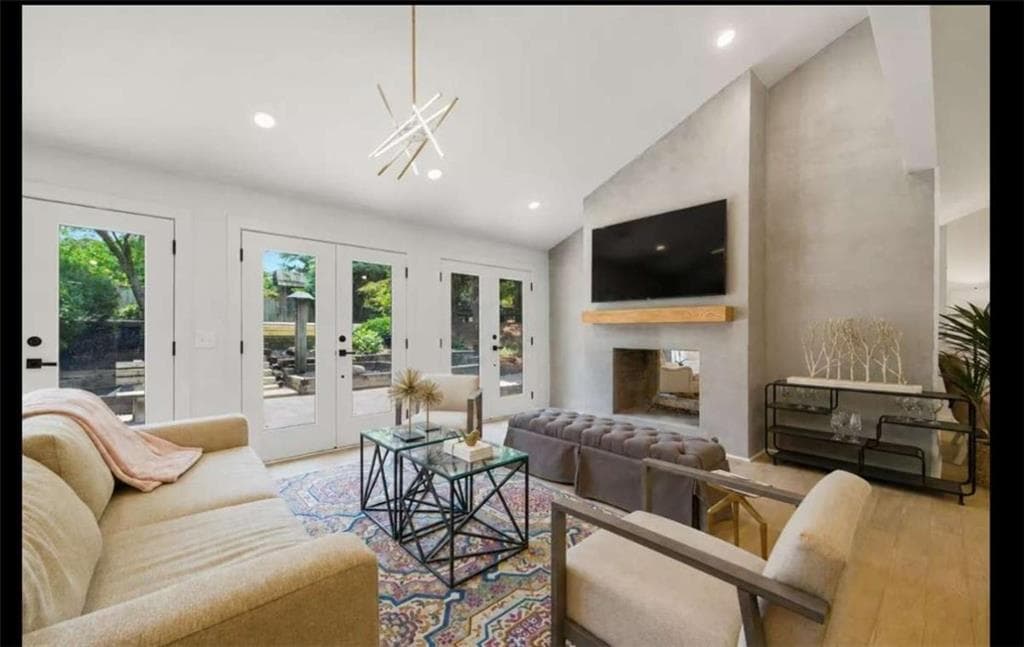 5 bedroom, 4 bathroom, 3,547 sq ft single family residence for rent at 1845 Branch Valley Drive, Roswell, GA 30076 for $7,700 a month — photo 3