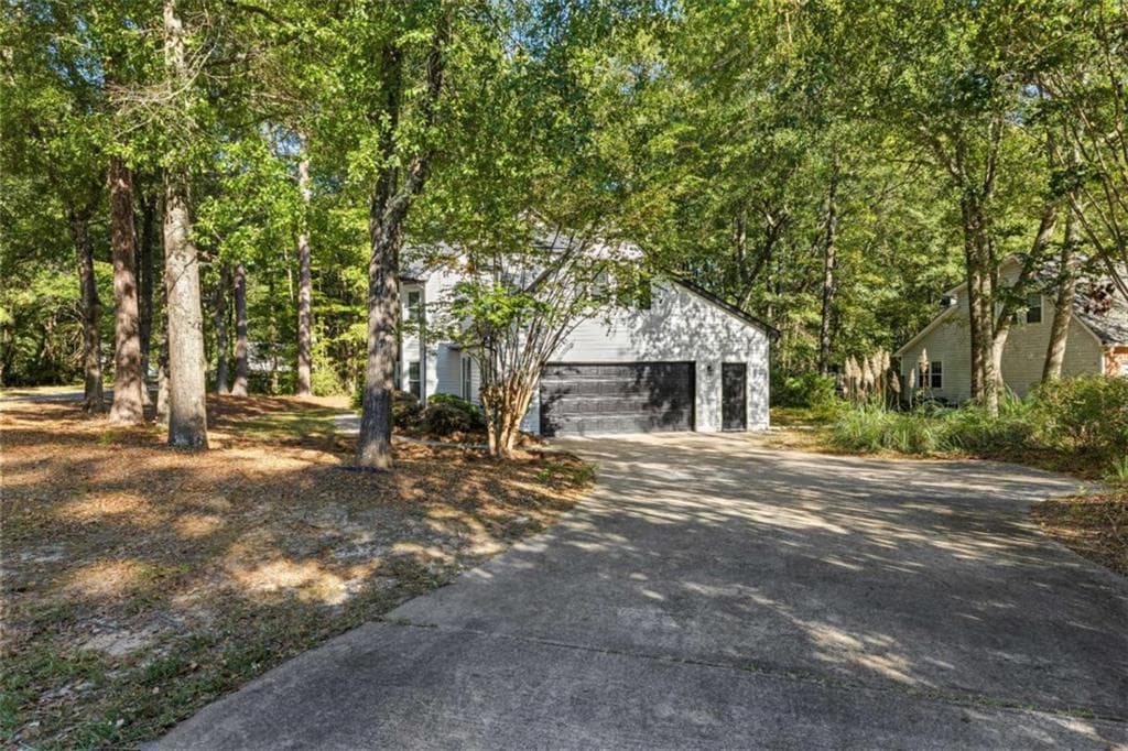 4 bedroom, 3 bathroom, 2,335 sq ft single family residence for sale at 801 Agate Edge, Peachtree City, GA 30269 — photo 2