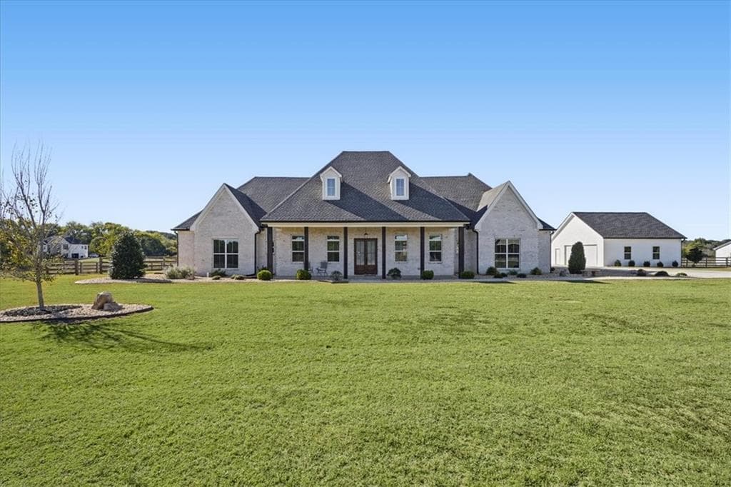 5 bedroom, 5 bathroom, 3,931 sq ft single family residence for sale at 29 Ravenfield Road, Taylorsville, GA 30178 — photo 3
