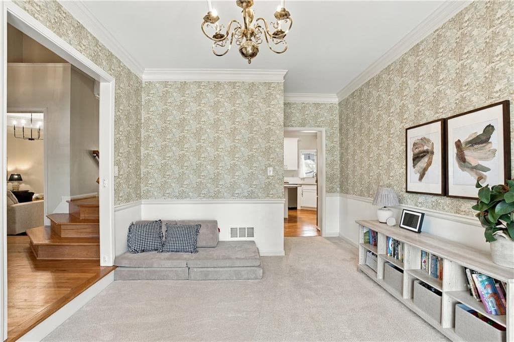 4 bedroom, 3 bathroom, 2,278 sq ft single family residence for sale at 1001 Secret Trail, Sugar Hill, GA 30518 — photo 6