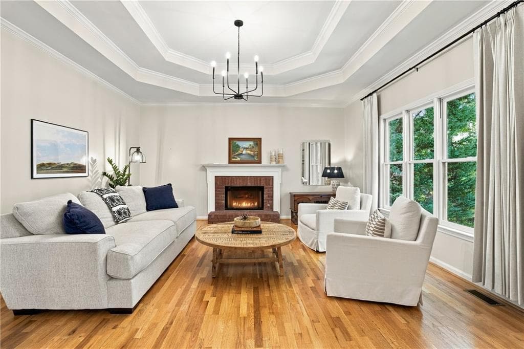 4 bedroom, 3 bathroom, 2,278 sq ft single family residence for sale at 1001 Secret Trail, Sugar Hill, GA 30518 — photo 7