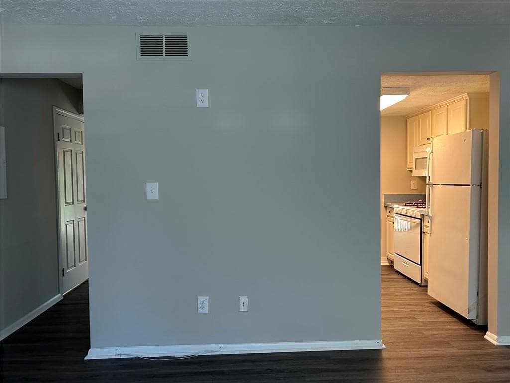 3 bedroom, 3 bathroom, 1,280 sq ft townhouse for rent at 2471 Lehaven Drive, Tucker, GA 30084 for $1,750 a month — photo 4