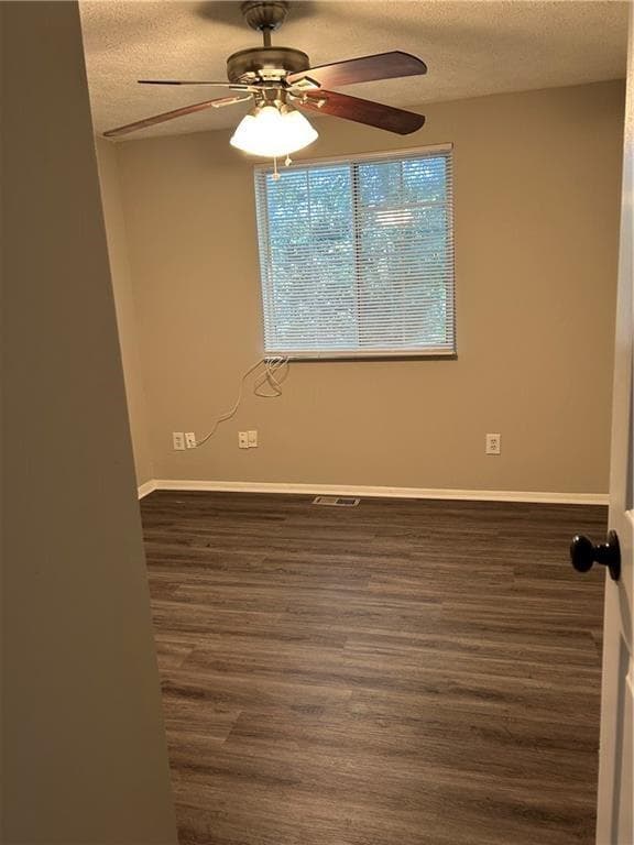 3 bedroom, 3 bathroom, 1,280 sq ft townhouse for rent at 2471 Lehaven Drive, Tucker, GA 30084 for $1,750 a month — photo 8