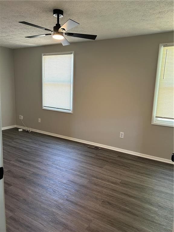 3 bedroom, 3 bathroom, 1,280 sq ft townhouse for rent at 2471 Lehaven Drive, Tucker, GA 30084 for $1,750 a month — photo 9
