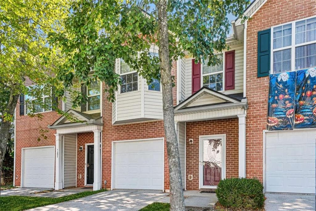 3 bedroom, 3 bathroom, 1,538 sq ft townhouse for sale at 11487 S Glen St, Hampton, GA 30228 — photo 4