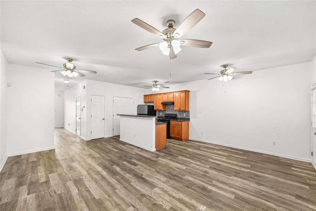 3 bedroom, 3 bathroom, 1,538 sq ft townhouse for sale at 11487 S Glen St, Hampton, GA 30228 — photo 10