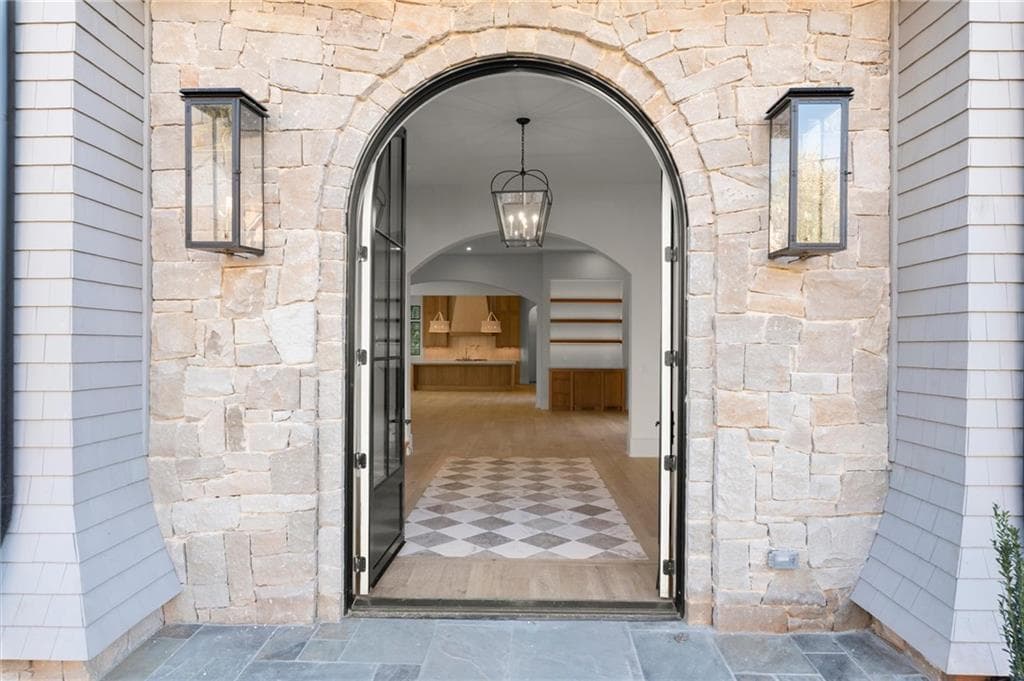 5 bedroom, 7 bathroom, 8,479 sq ft single family residence for sale at 295 Karen Drive, Alpharetta, GA 30009 — photo 9