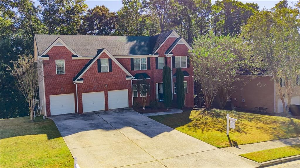 6 bedroom, 5 bathroom, 4,006 sq ft single family residence for sale at 4529 Bellemeade Drive, Douglasville, GA 30135 — photo 3