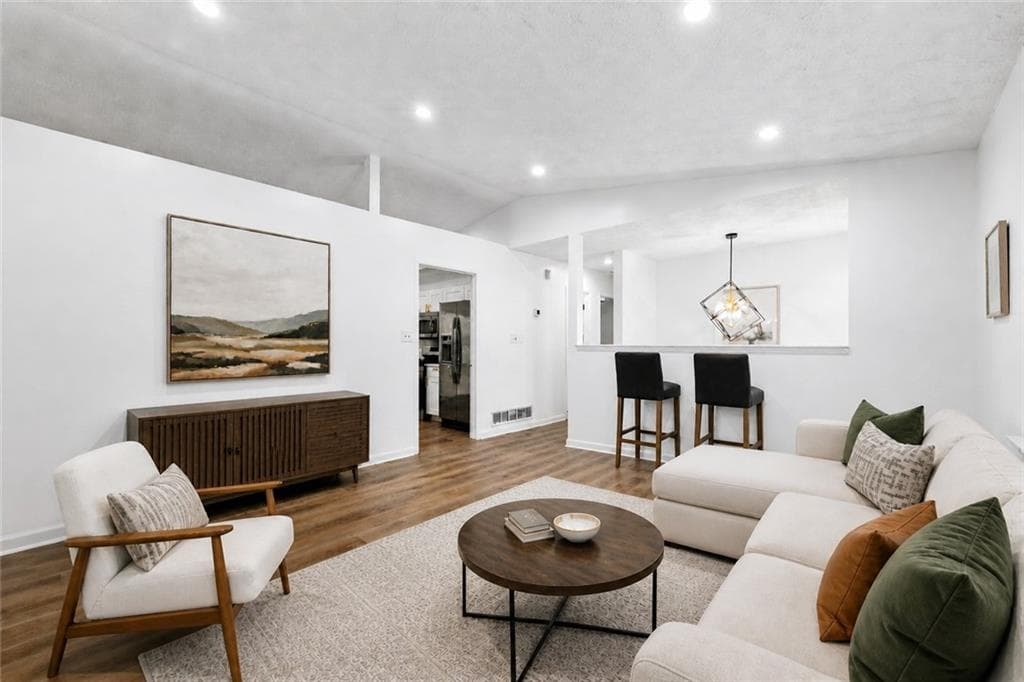 5 bedroom, 2 bathroom, 2,737 sq ft single family residence for rent at 2290 Wilkins Cove, Decatur, GA 30035 for $2,195 a month — photo 2