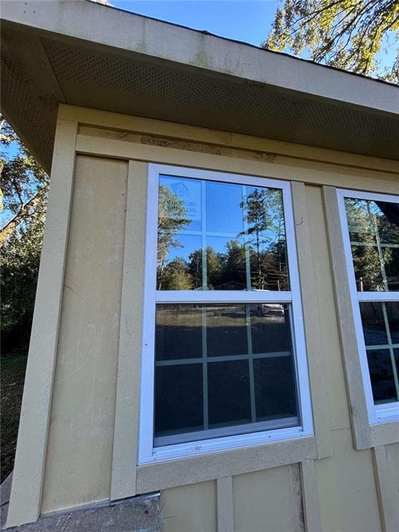 3 bedroom, 2 bathroom, 1,407 sq ft single family residence for sale at 4592 Ruby Road, Stone Mountain, GA 30083 — photo 4