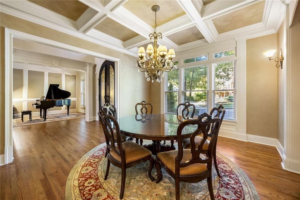 5 bedroom, 8 bathroom, 6,045 sq ft single family residence for sale at 5145 Aldeburgh Court, Suwanee, GA 30024 — photo 9