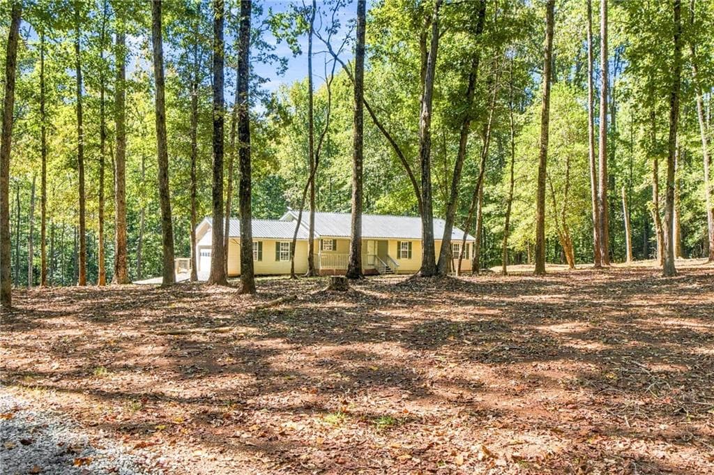 3 bedroom, 3 bathroom, 1,510 sq ft single family residence for sale at 154 Katy Lake Road, Jackson, GA 30233 — photo 8