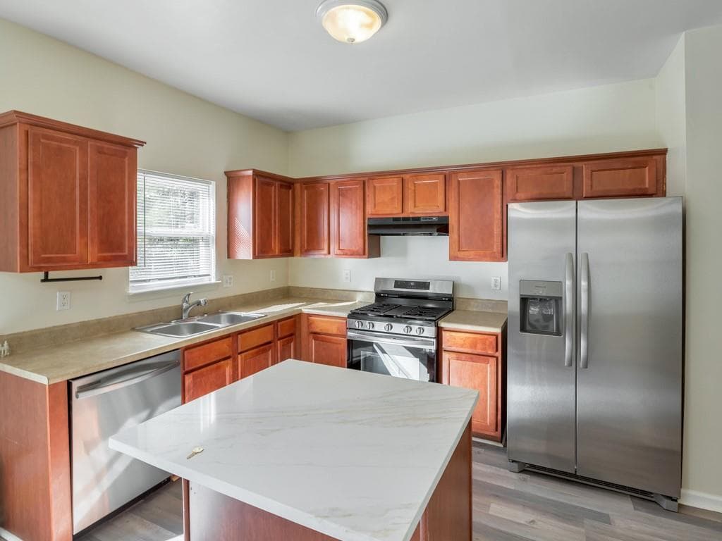 3 bedroom, 3 bathroom, 2,108 sq ft single family residence for rent at 5440 Bighorn Pass, Atlanta, GA 30349 for $2,100 a month — photo 3