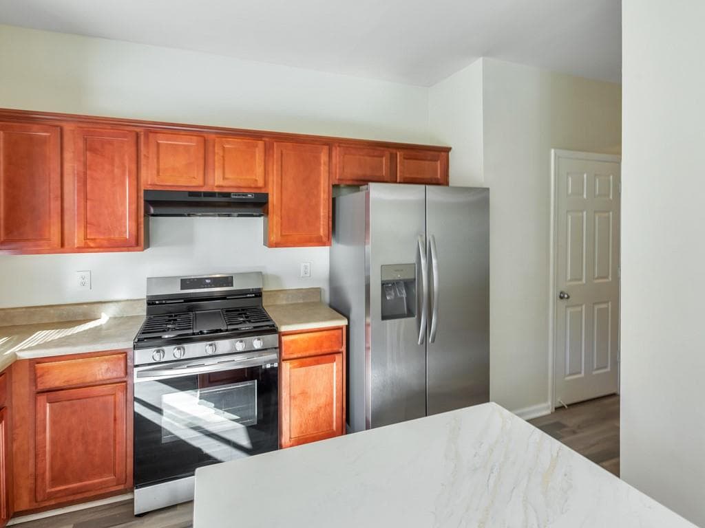 3 bedroom, 3 bathroom, 2,108 sq ft single family residence for rent at 5440 Bighorn Pass, Atlanta, GA 30349 for $2,100 a month — photo 9