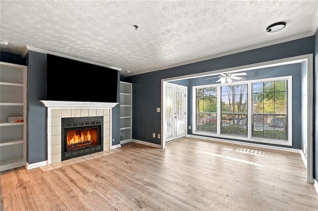 1 bedroom, 1 bathroom, 852 sq ft condominium for sale at 4628 Vinings Central Run 126, Atlanta, GA 30339 — photo 3