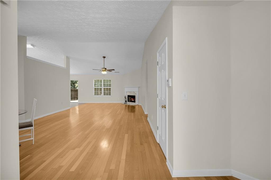 3 bedroom, 2 bathroom, 1,539 sq ft single family residence for sale at 1040 Meadow Walk Avenue, Lawrenceville, GA 30044 — photo 6