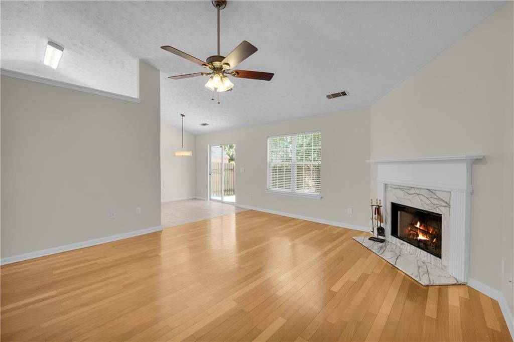 3 bedroom, 2 bathroom, 1,539 sq ft single family residence for sale at 1040 Meadow Walk Avenue, Lawrenceville, GA 30044 — photo 9