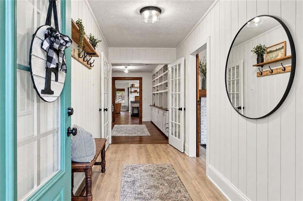 4 bedroom, 3 bathroom, 2,136 sq ft single family residence for sale at 372 Gabrels Drive, Clarkesville, GA 30523 — photo 7