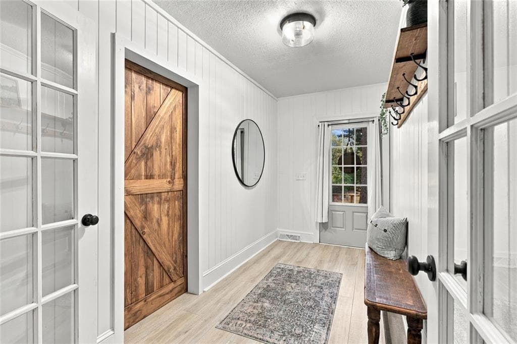 4 bedroom, 3 bathroom, 2,136 sq ft single family residence for sale at 372 Gabrels Drive, Clarkesville, GA 30523 — photo 8