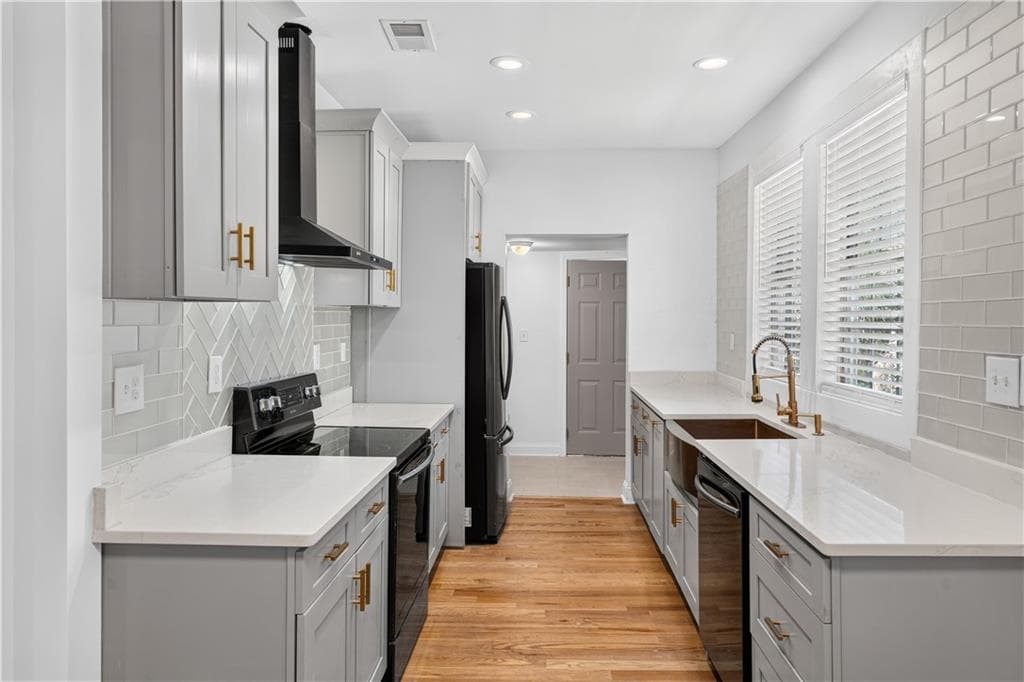 3 bedroom, 2 bathroom, 1,500 sq ft single family residence for rent at 845 Metropolitan Parkway, Atlanta, GA 30310 for $2,500 a month — photo 5