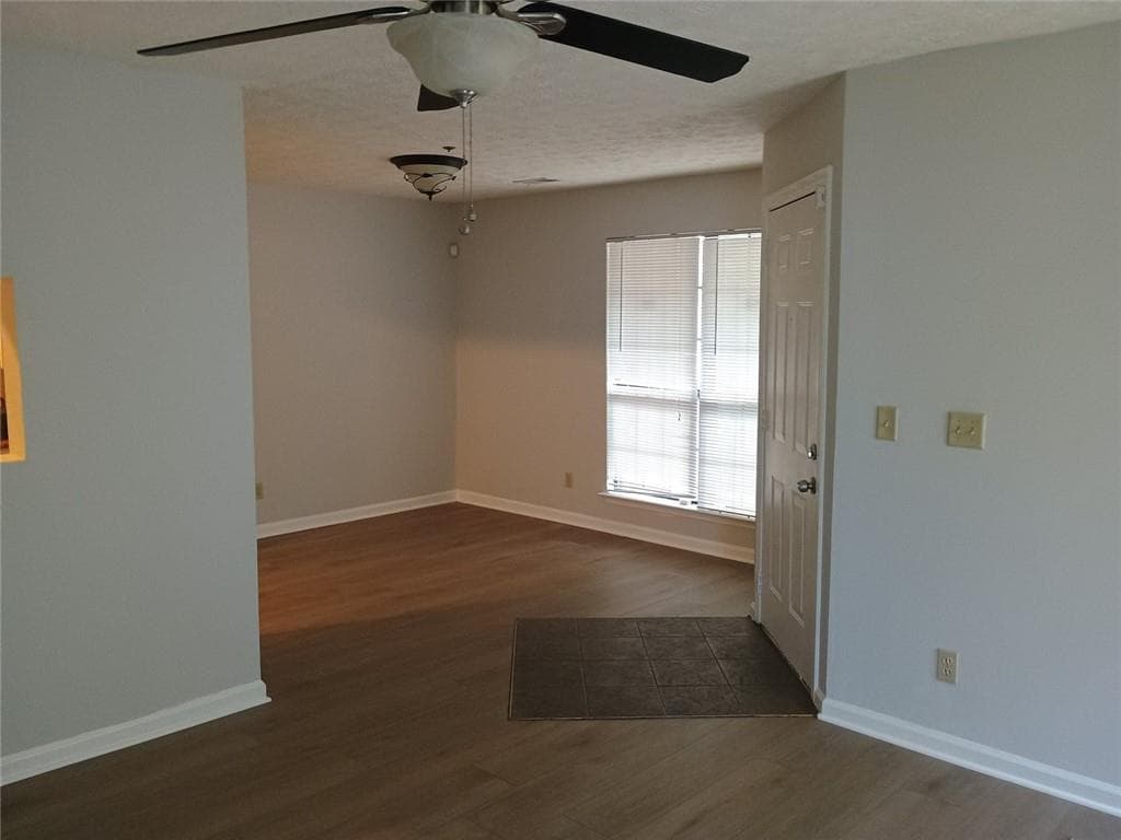 1 bedroom, 1 bathroom, 749 sq ft condominium for sale at 635 Windchase Lane, Stone Mountain, GA 30083 — photo 4