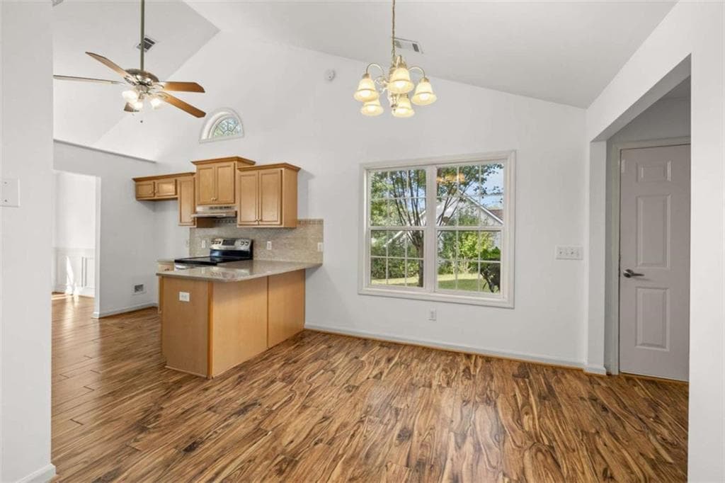 4 bedroom, 2 bathroom, 1,976 sq ft single family residence for sale at 123 Berry Hill Lane, Hoschton, GA 30548 — photo 10