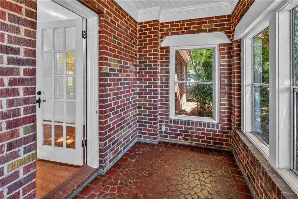 4 bedroom, 2 bathroom, 1,879 sq ft single family residence for sale at 50 Brookhaven Drive, Atlanta, GA 30319 — photo 9