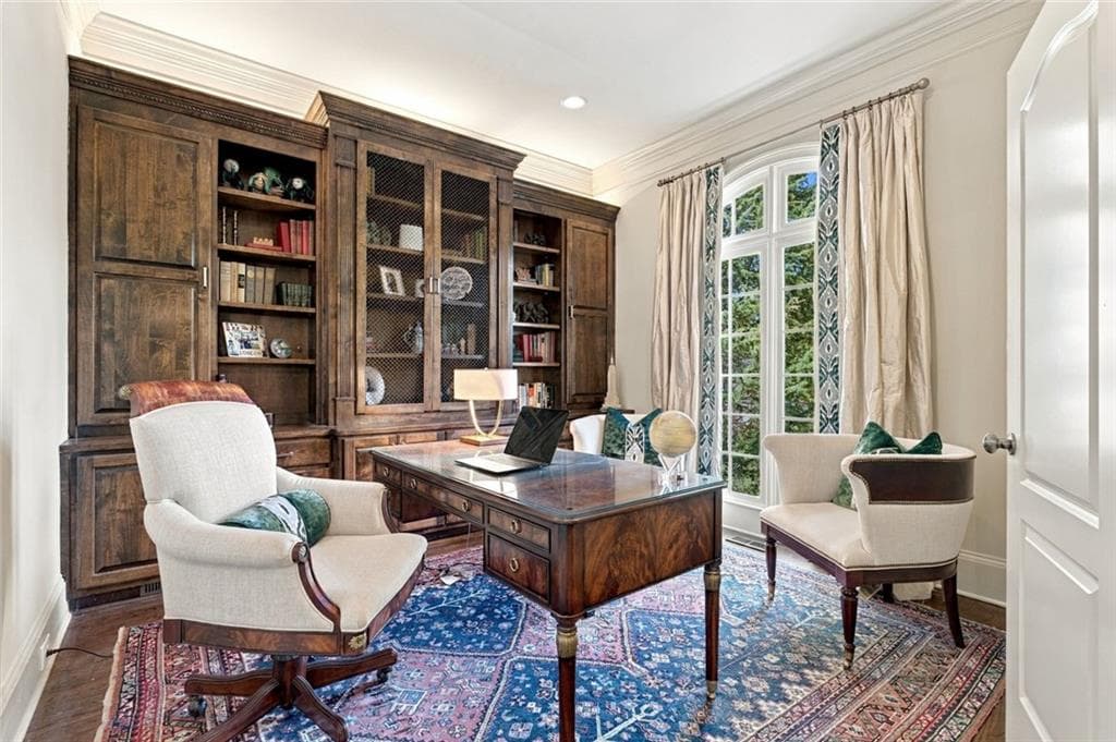 5 bedroom, 6 bathroom, 6,013 sq ft single family residence for sale at 9055 Bedford Way, Suwanee, GA 30024 — photo 8