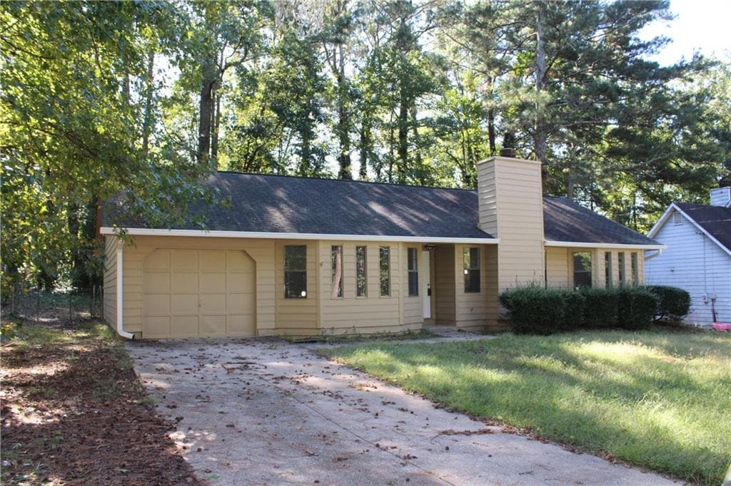 3 bedroom, 2 bathroom, 1,266 sq ft single family residence for rent at 541 Pebble Point Drive, Loganville, GA 30052 for $1,600 a month