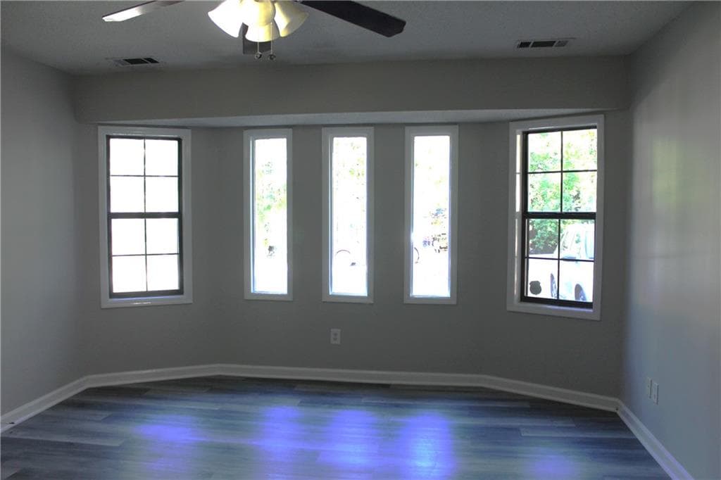 3 bedroom, 2 bathroom, 1,266 sq ft single family residence for rent at 541 Pebble Point Drive, Loganville, GA 30052 for $1,600 a month — photo 4