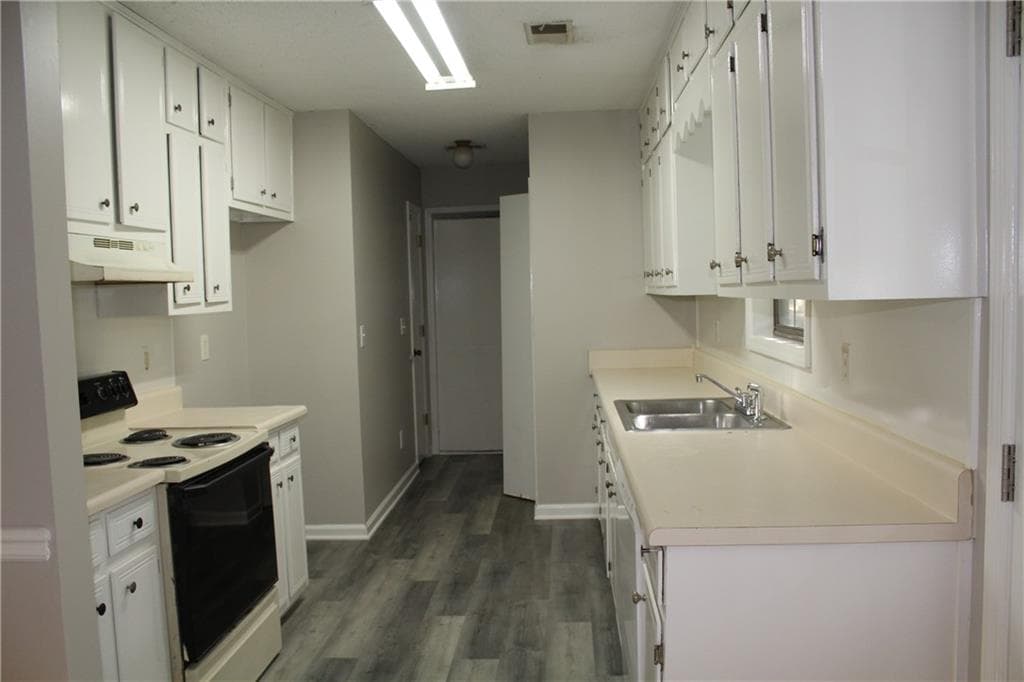 3 bedroom, 2 bathroom, 1,266 sq ft single family residence for rent at 541 Pebble Point Drive, Loganville, GA 30052 for $1,600 a month — photo 8
