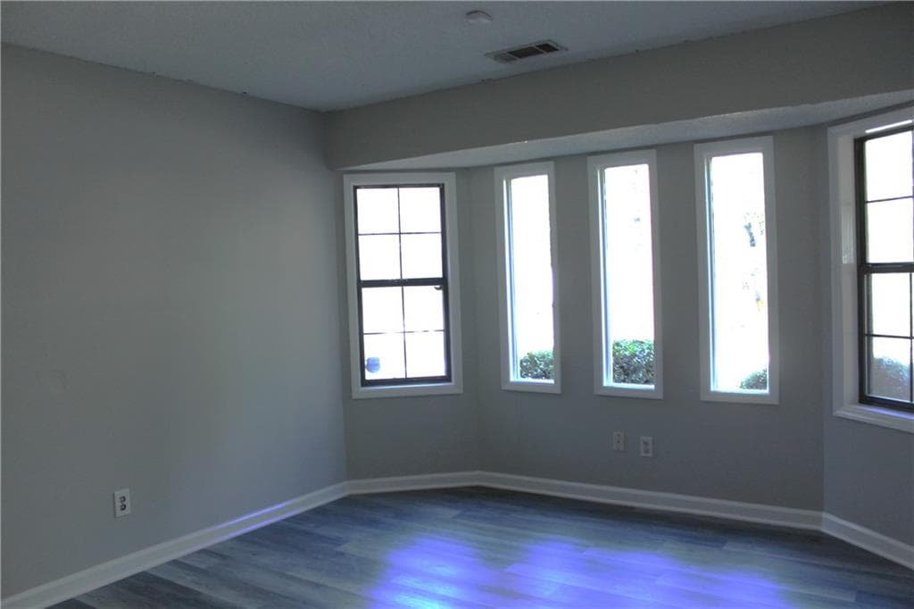 3 bedroom, 2 bathroom, 1,266 sq ft single family residence for rent at 541 Pebble Point Drive, Loganville, GA 30052 for $1,600 a month — photo 9