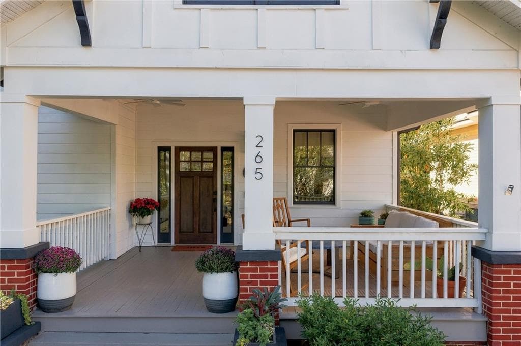5 bedroom, 5 bathroom, 3,064 sq ft single family residence for sale at 265 E Lake Drive, Decatur, GA 30030 — photo 2