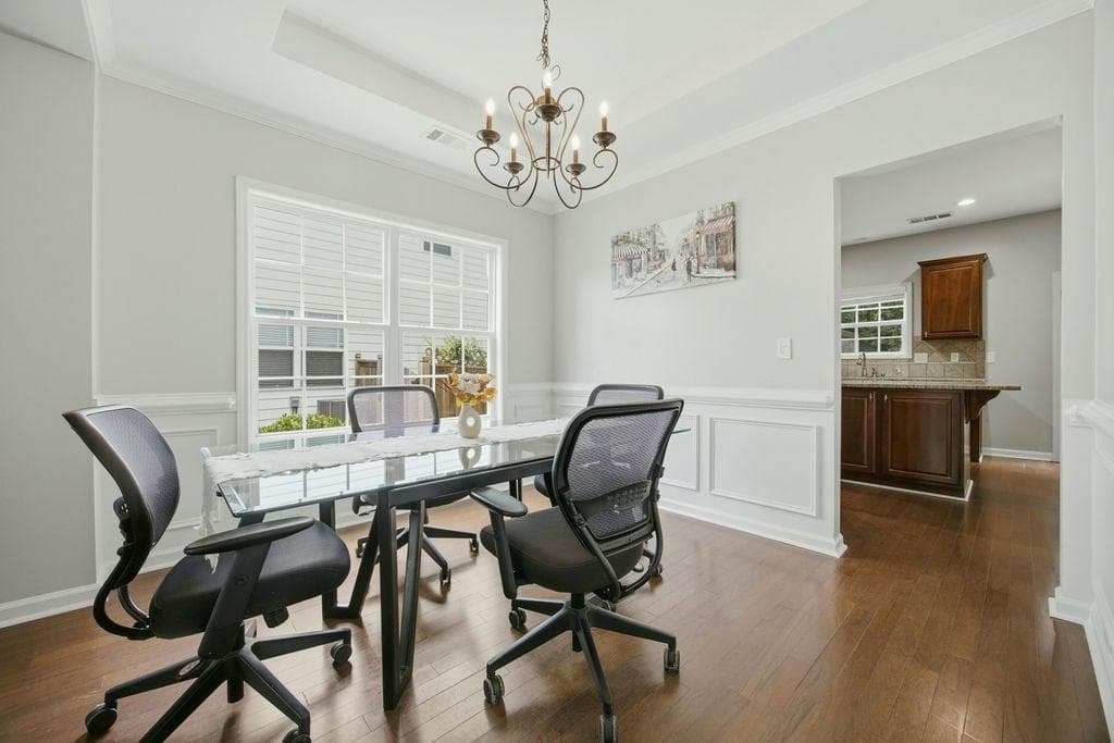4 bedroom, 3 bathroom, 2,445 sq ft single family residence for sale at 560 Crestmont Lane, Canton, GA 30114 — photo 9
